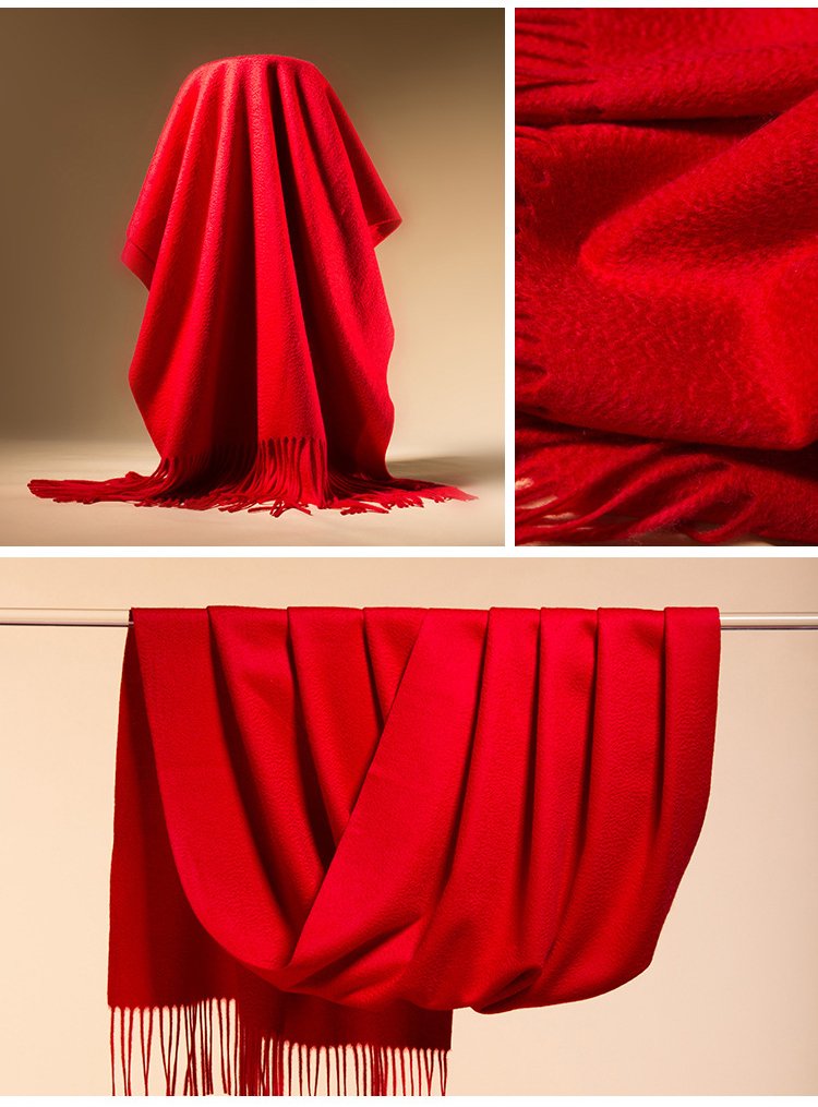 UGG Pure Cashmere Shawl Mitchell-Y in red detail